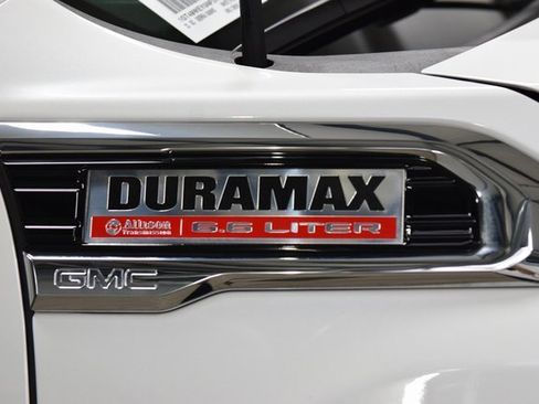 Used 2022 GMC Sierra 3500 Denali w/ Denali Ultimate Package image 17