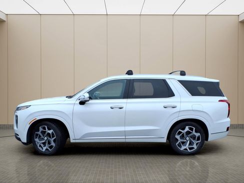 Used 2022 Hyundai Palisade Calligraphy w/ Cargo Package FWD image 11