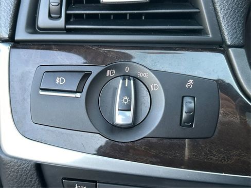 Used 2016 BMW 535i Sedan image 18