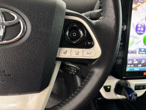Used 2018 Toyota Prius Prime Advanced image 22