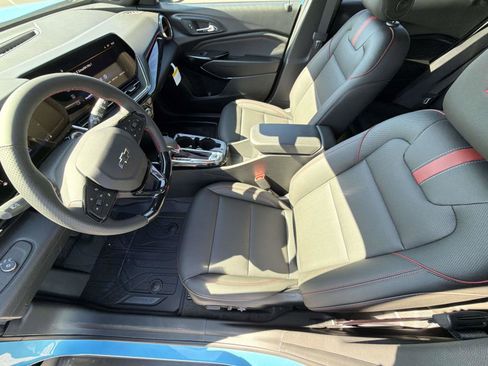 New 2026 Chevrolet Trax RS w/ Driver Confidence Package FWD image 3