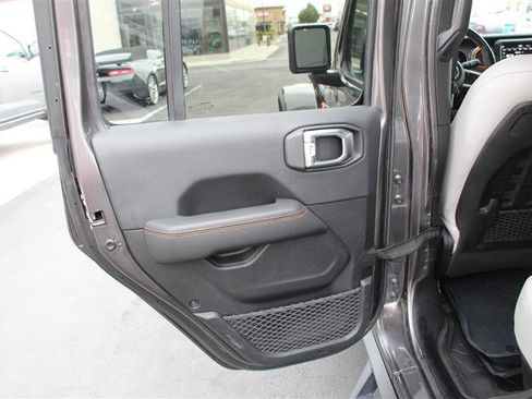 Used 2021 Jeep Gladiator Mojave image 19