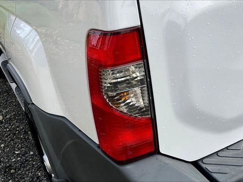 Used 2004 Nissan Xterra XE image 20