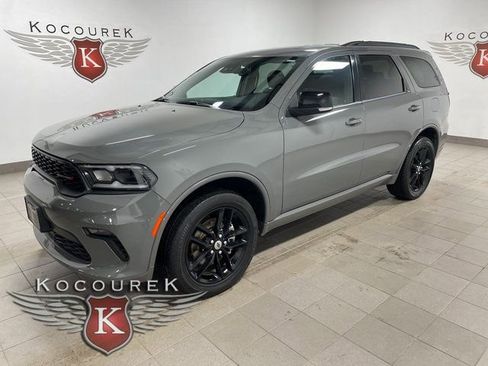 Used 2023 Dodge Durango GT image 3