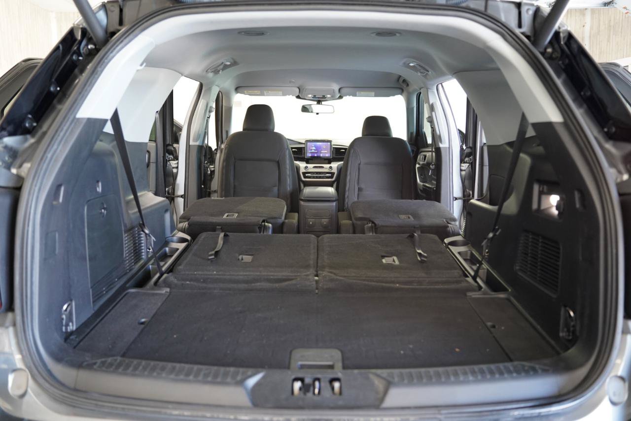 Used 2022 Ford Explorer XLT RWD image 41