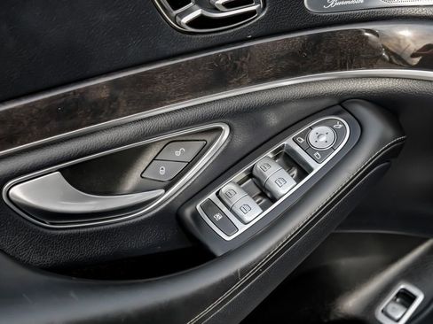 Used 2019 Mercedes-Benz S 560 4MATIC Sedan image 61