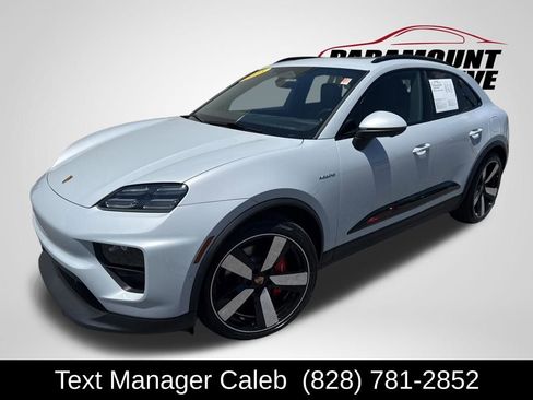 Used 2025 Porsche Macan 4S Electric AWD/4WD image 1