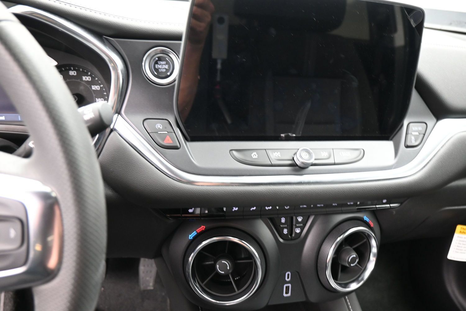 Used 2026 Chevrolet Blazer LT FWD image 15