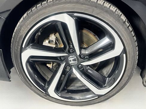 Used 2018 Honda Accord Sport image 38