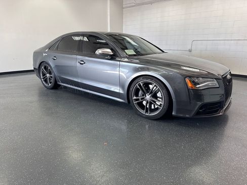 Used 2013 Audi S8 w/ Full Leather Pkg image 2