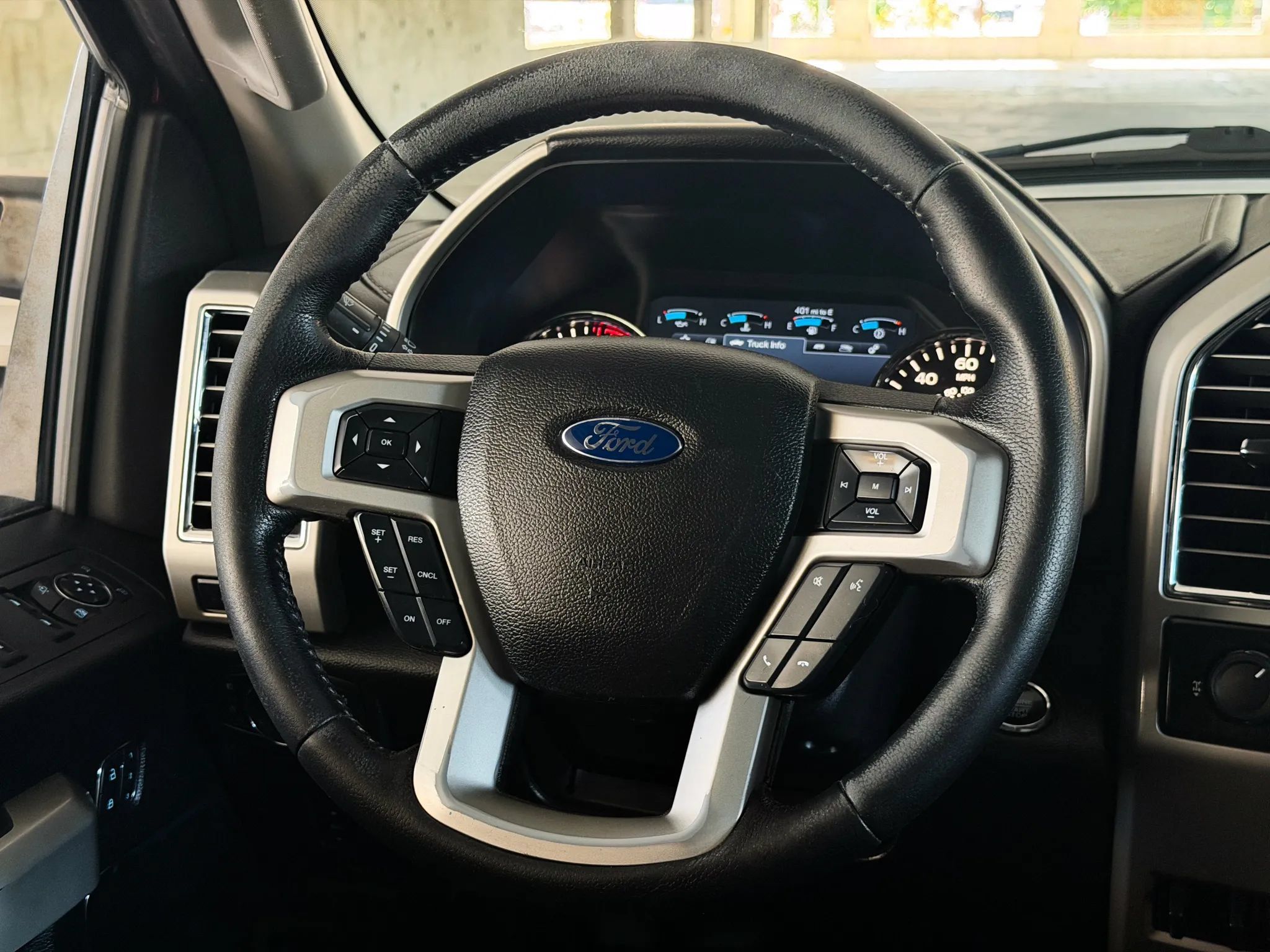 Used 2015 Ford F150 Lariat AWD/4WD image 30