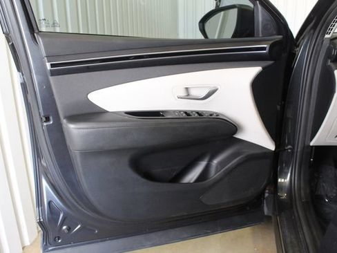 Used 2022 Hyundai Tucson SEL w/ Convenience Package FWD image 9