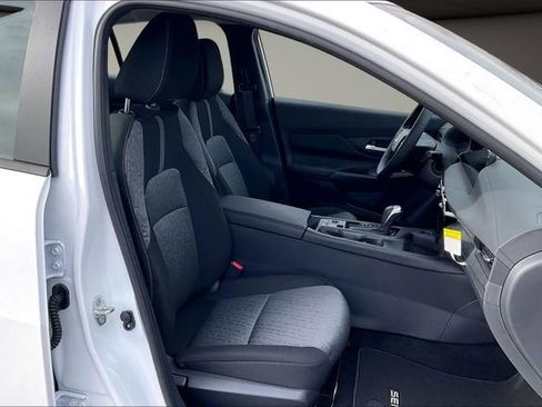 New 2026 Nissan Sentra SV w/ SV Convenience Package image 11