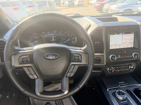 Used 2018 Ford Expedition XLT w/ Equipment Group 202A image 13