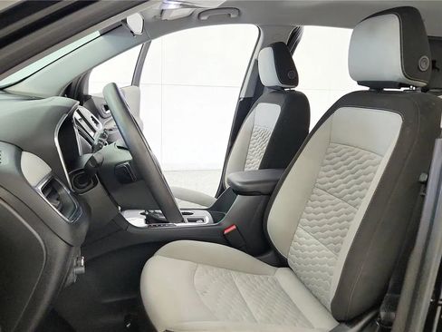 Used 2019 Chevrolet Equinox LS w/ LPO, Blackout Package FWD image 27
