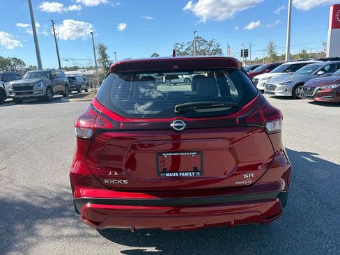 Used 2024 Nissan Kicks SR w/ SR Premium Package image 7