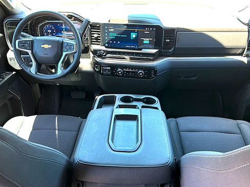 Used 2023 Chevrolet Silverado 1500 LT w/ Z71 Off-Road Package AWD/4WD image 20
