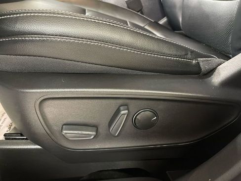 Used 2022 Ford Escape SEL image 12