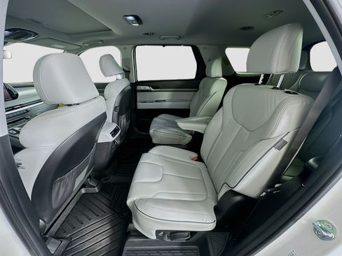 Used 2024 Hyundai Palisade SEL w/ Premium Package FWD image 29