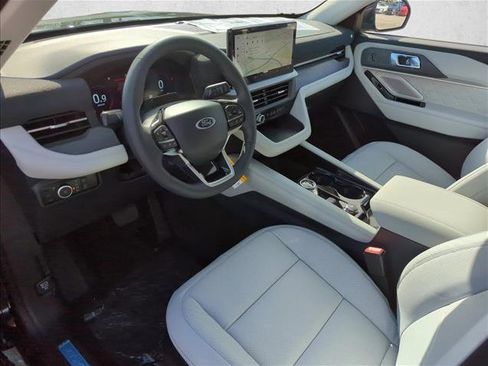 New 2026 Ford Explorer Platinum w/ LUX Leather Package image 3