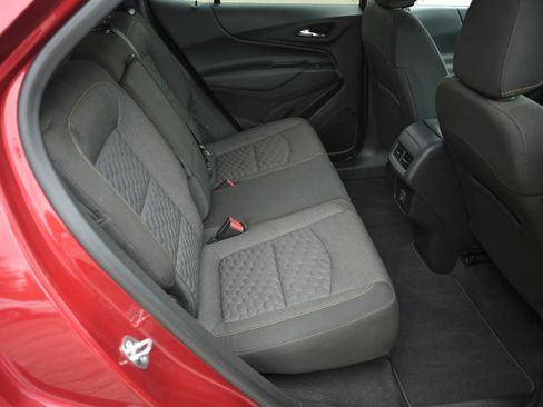 Used 2019 Chevrolet Equinox LT w/ Driver Convenience Package FWD image 46