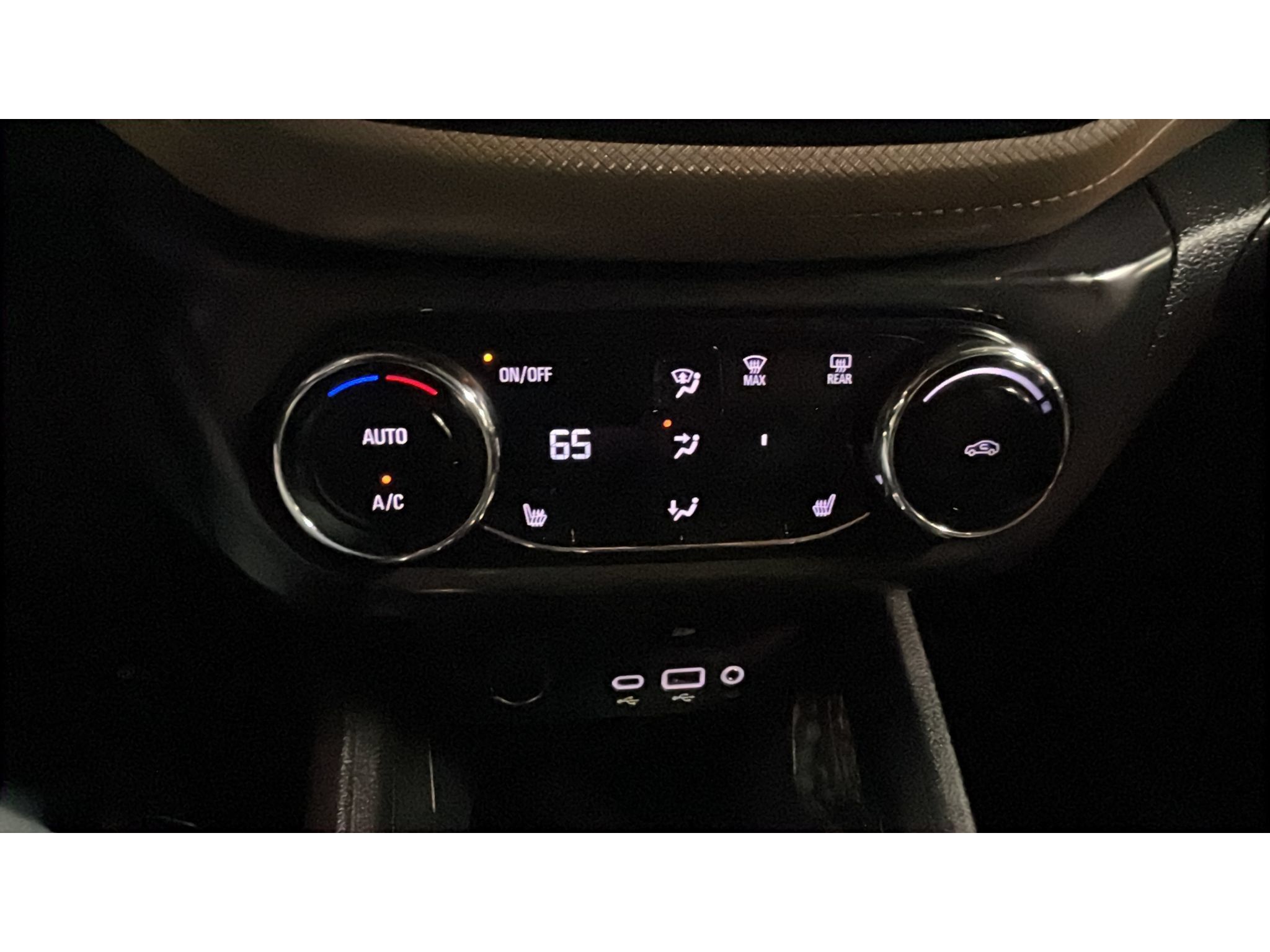Used 2021 Chevrolet TrailBlazer ACTIV w/ Sun and Liftgate Package AWD/4WD image 14