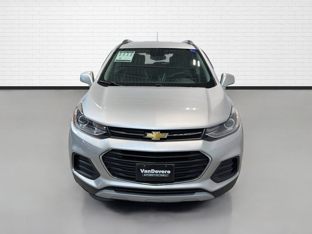 Used 2019 Chevrolet Trax LT w/ LT Convenience Package FWD image 2