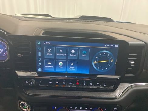 Used 2025 Chevrolet Silverado 1500 ZR2 image 15