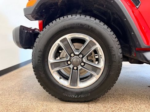 Used 2021 Jeep Wrangler Unlimited Sahara w/ Uconnect 4C Nav & Sound Group AWD/4WD image 26