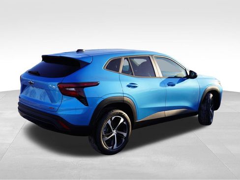 New 2026 Chevrolet Trax RS image 3