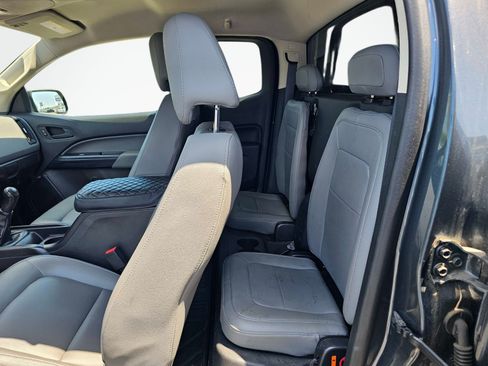 Used 2015 Chevrolet Colorado W/T w/ WT Convenience Package RWD image 27