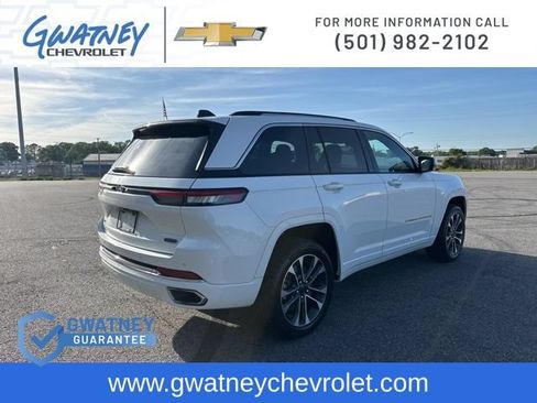 Used 2022 Jeep Grand Cherokee Overland AWD/4WD image 5