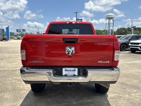 Used 2024 RAM 2500 Big Horn w/ Bed Utility Group AWD/4WD image 6