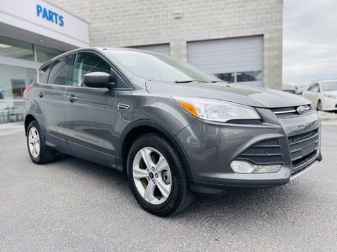 Used 2016 Ford Escape SE image 7