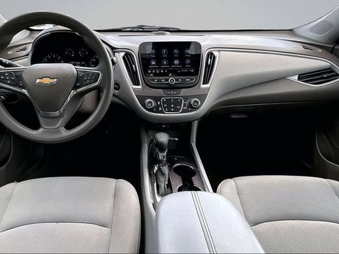 Used 2024 Chevrolet Malibu LT FWD image 7