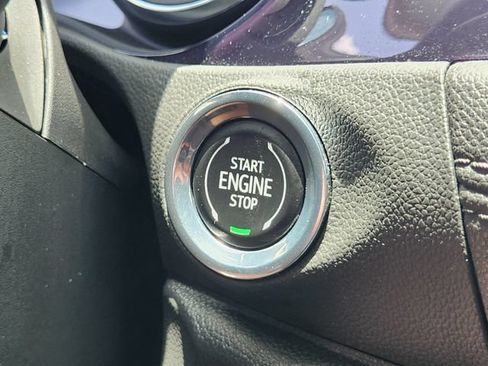 Used 2023 Buick Encore GX Essence w/ Experience Buick Package FWD image 20