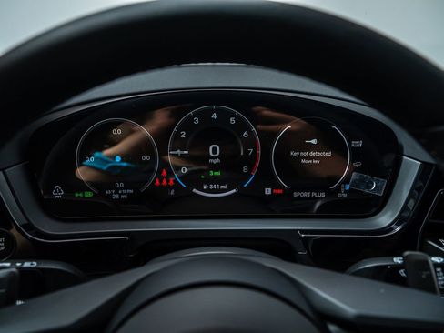 New 2026 Porsche Cayenne E-Hybrid AWD/4WD image 17