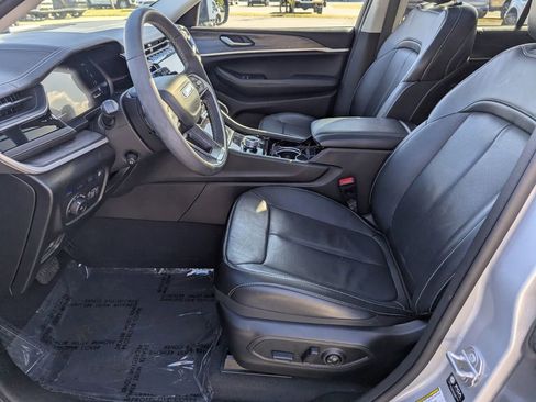 Used 2022 Jeep Grand Cherokee Limited 4xe w/ Luxury Tech Group II image 23