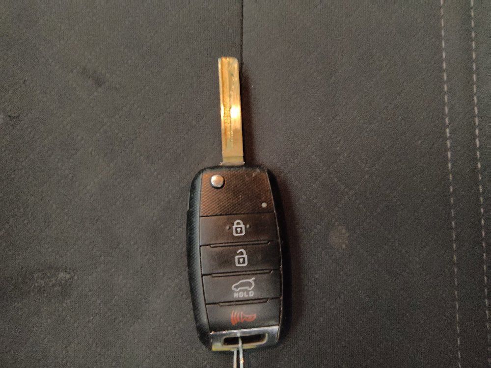 Used 2016 Kia Sorento FWD image 32