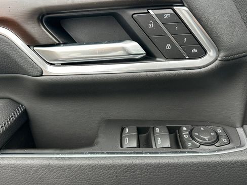 New 2026 GMC Sierra 3500 Denali w/ Denali Reserve Package image 9