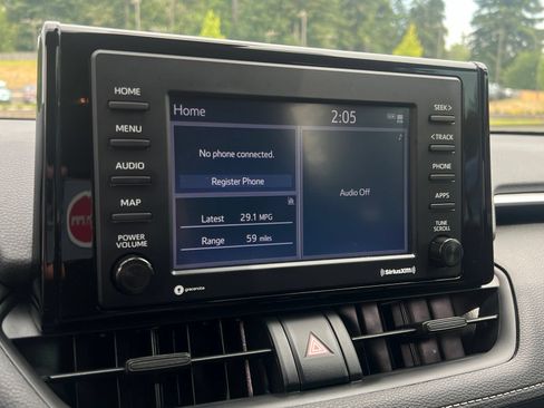 Used 2021 Toyota RAV4 LE AWD/4WD image 13