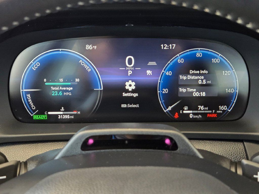 Used 2025 Toyota Crown Platinum AWD/4WD image 24