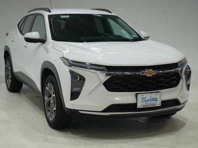 Used 2025 Chevrolet Trax LT