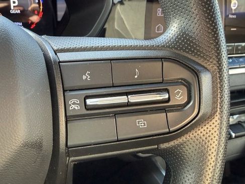 Used 2024 Chevrolet Colorado Trail Boss w/ Technology Package image 16