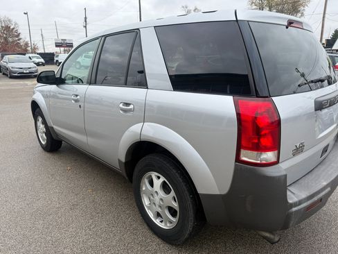 Used 2004 Saturn Vue 2WD V6 image 7