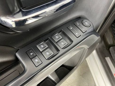 Used 2018 Chevrolet Silverado 1500 LT w/ All Star Edition AWD/4WD image 18