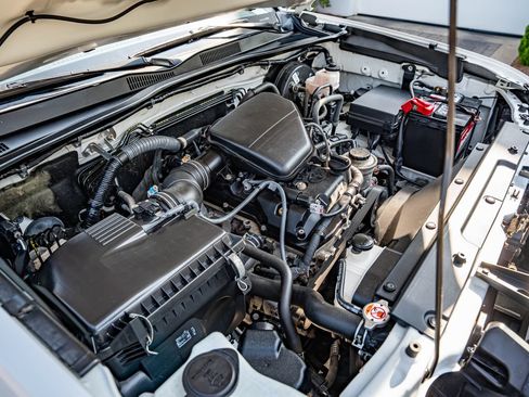 Used 2018 Toyota Tacoma SR w/ SR Convenience Package RWD image 40