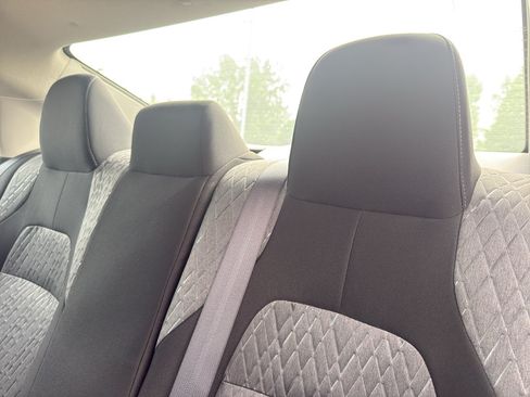 New 2026 Nissan Sentra SV w/ SV Convenience Package FWD image 32