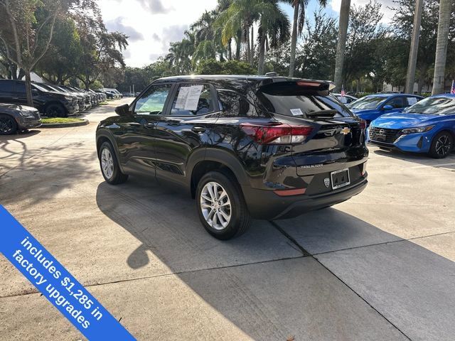 Used 2024 Chevrolet TrailBlazer LS w/ LS Convenience Package FWD image 31