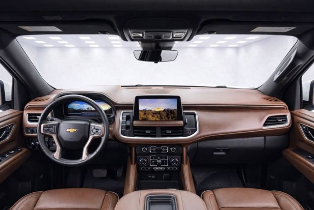 Used 2021 Chevrolet Tahoe High Country w/ Premium Package AWD/4WD image 26
